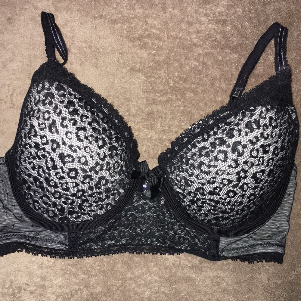 Super sexy Talk Pretty To Me Black Bra 36D